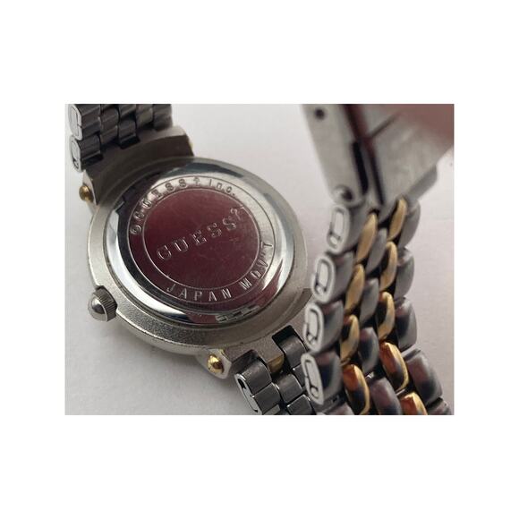 VTG Guess Women's Watch 25mm Black with Gold and Silver Tones - New Battery - Picture 3 of 6